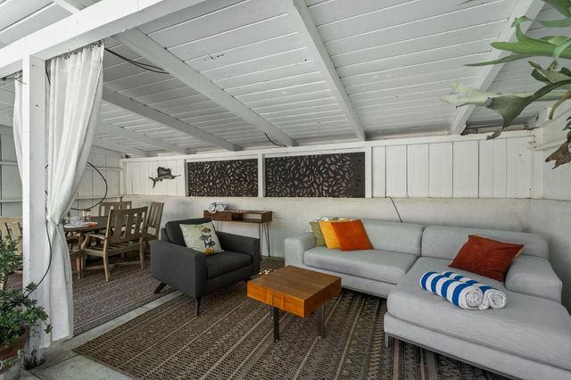 5032 8th Ave, Sacramento, CA 95820