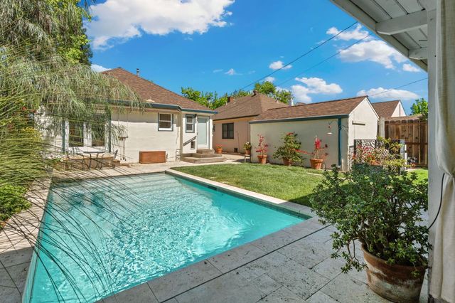 5032 8th Ave, Sacramento, CA 95820