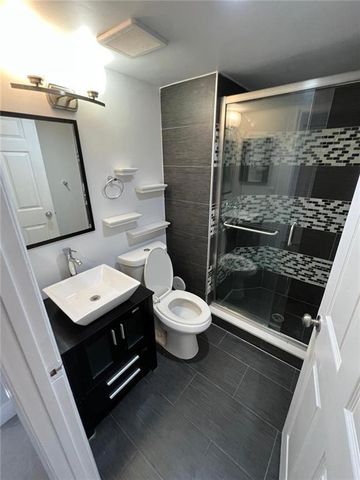 9015 W Sunrise Boulevard, Plantation, FL 33322