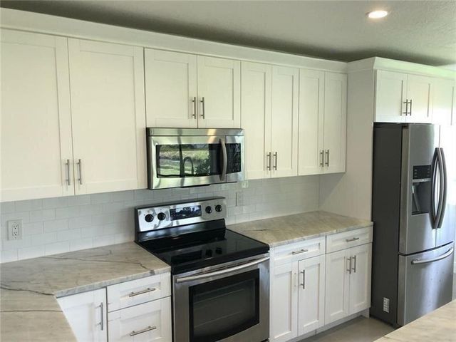 9015 W Sunrise Boulevard, Plantation, FL 33322