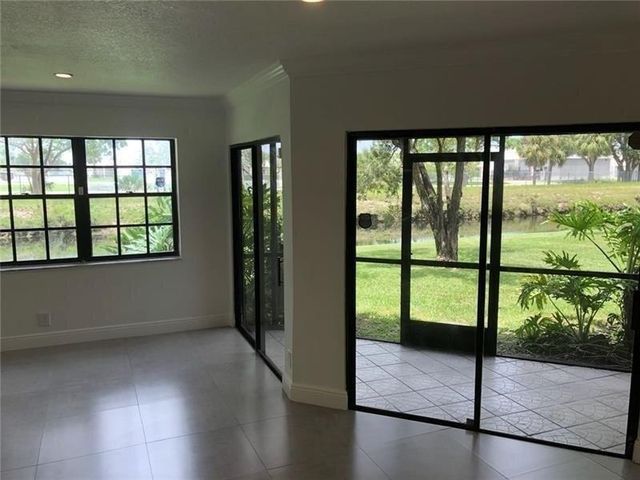9015 W Sunrise Boulevard, Plantation, FL 33322