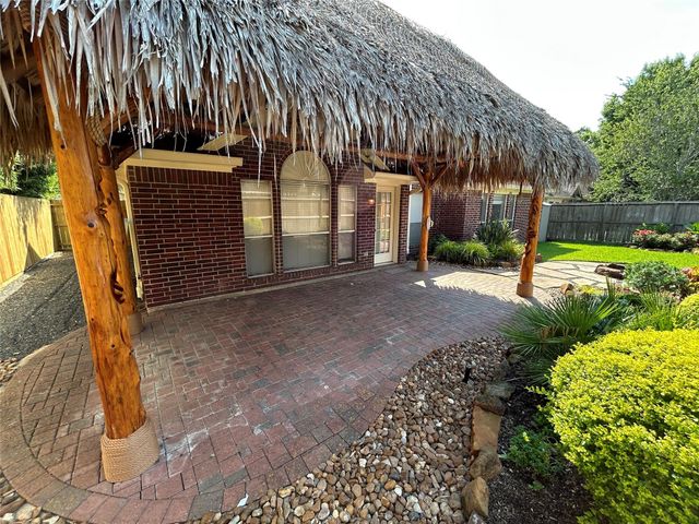 1203 Lake Shore Drive, Pearland, TX 77581