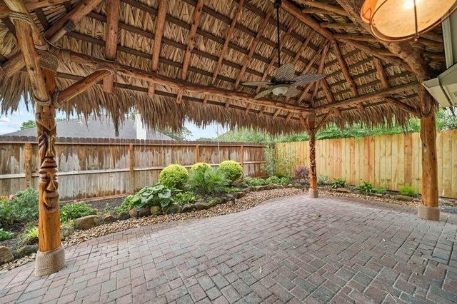 1203 Lake Shore Drive, Pearland, TX 77581