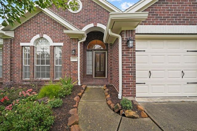 1203 Lake Shore Drive, Pearland, TX 77581