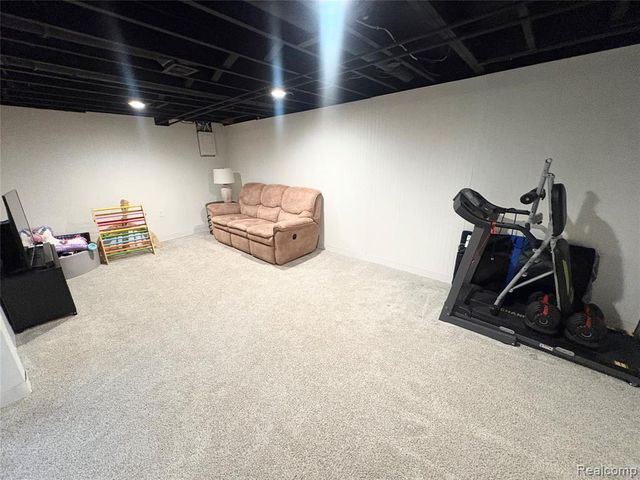 1520 Westbury Drive, Davison, MI 48423