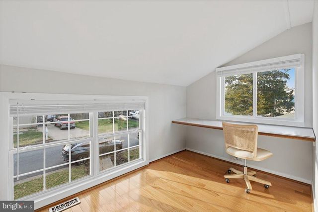 105 BAKER LN, Sterling, VA 20164