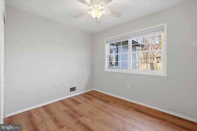 105 BAKER LN, Sterling, VA 20164