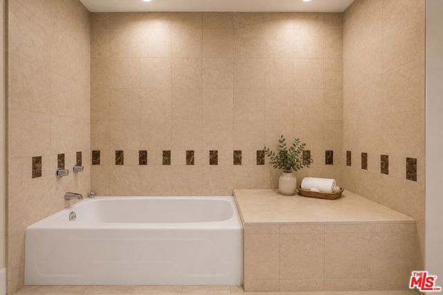 10445 Wilshire Boulevard 1405, Los Angeles, CA 90024