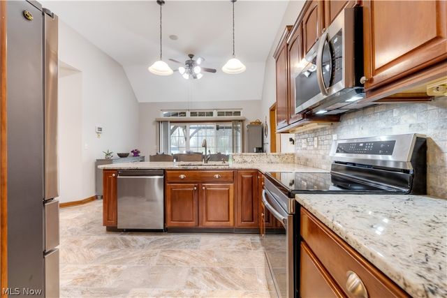 16555 Island Road, Grafton, OH 44044