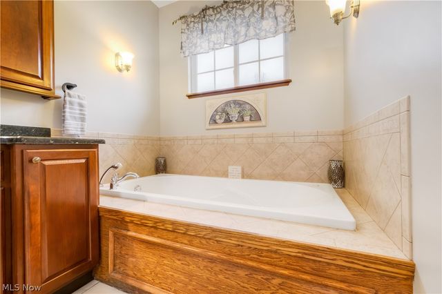16555 Island Road, Grafton, OH 44044