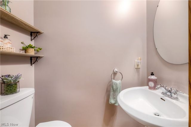 16555 Island Road, Grafton, OH 44044
