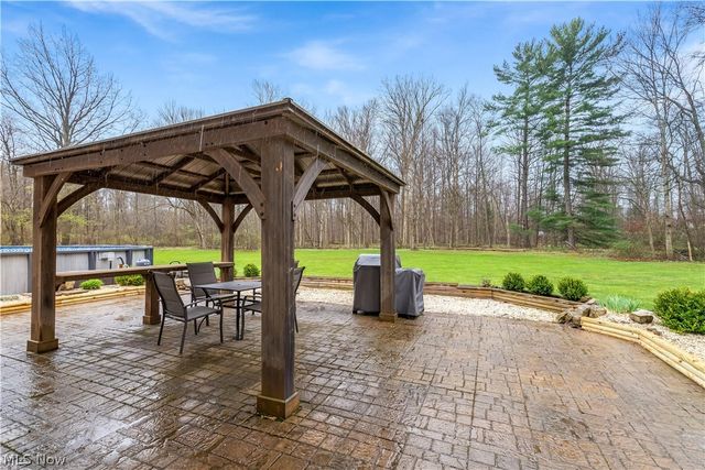 16555 Island Road, Grafton, OH 44044