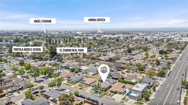 923 W Maple Avenue, Orange, CA 92868