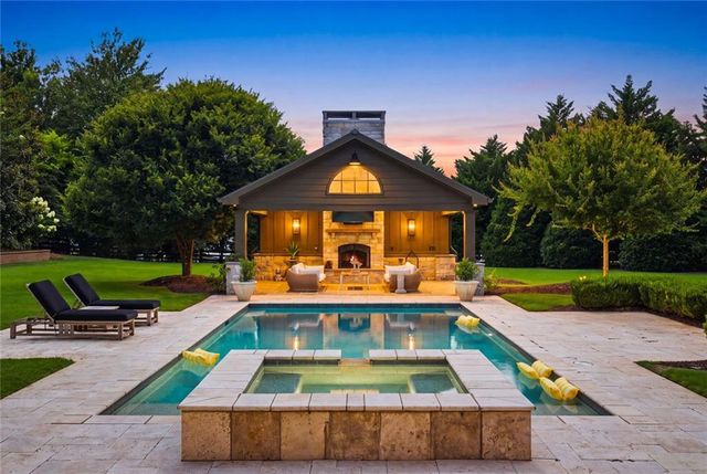 210 Tifton Lane, Roswell, GA 30075
