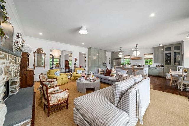 210 Tifton Lane, Roswell, GA 30075