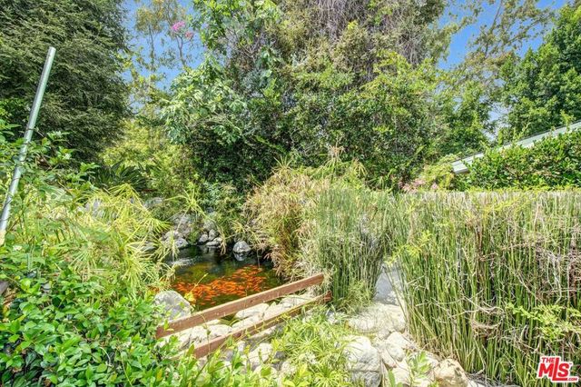 5653 Shirley Avenue, Tarzana, CA 91356