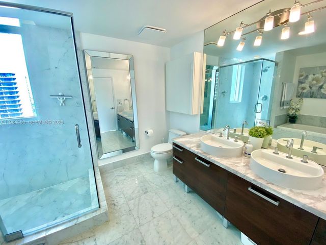 253 NE 2nd St 2703, Miami, FL 33132