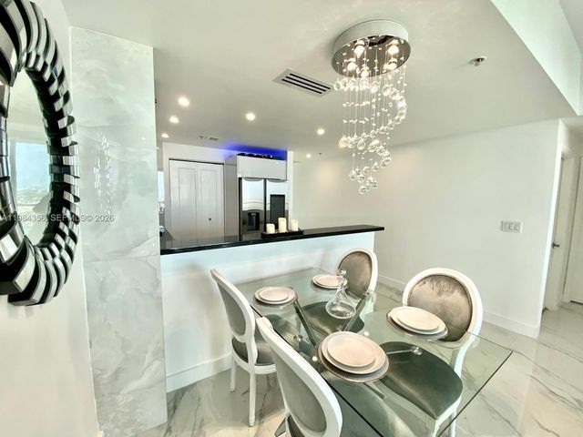 253 NE 2nd St 2703, Miami, FL 33132