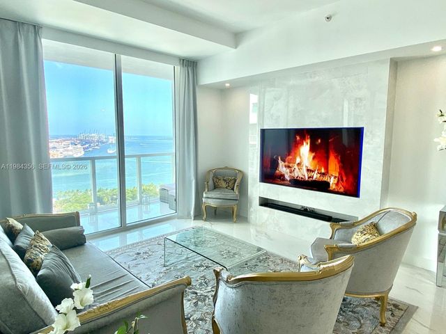 253 NE 2nd St 2703, Miami, FL 33132