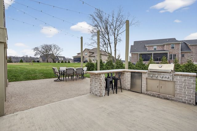 207 Kortney Marie Pl, Mount Juliet, TN 37122