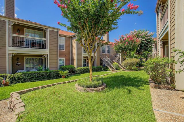 1880 White Oak Drive 134, Houston, TX 77009