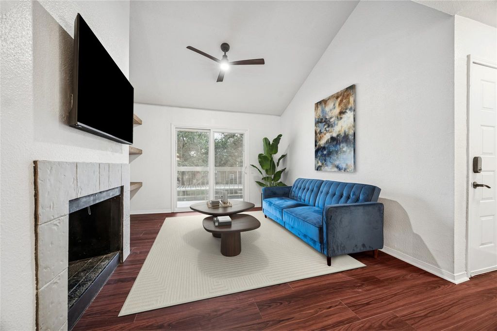 1880 White Oak Drive 134, Houston, TX 77009