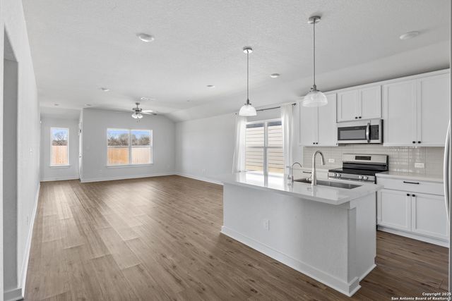 3539 Starbright, New Braunfels, TX 78130