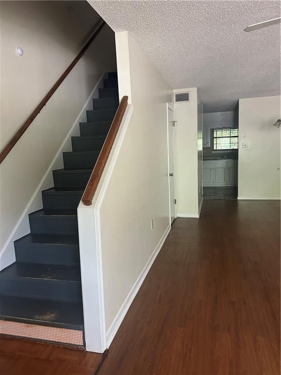 918 Dickenson Avenue, Mobile, AL 36609 — photo 2