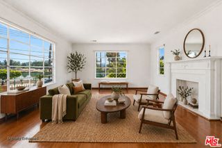 2919 Maxwell Street, Los Angeles, CA 90027