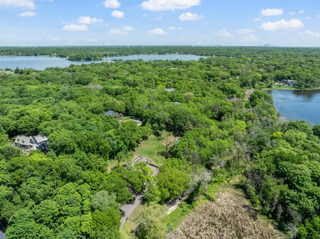 18150 Shavers Lane, Wayzata, MN 55391