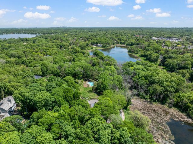 18150 Shavers Lane, Wayzata, MN 55391
