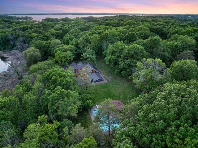 18150 Shavers Lane, Wayzata, MN 55391