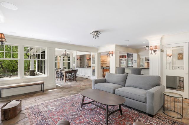 18150 Shavers Lane, Wayzata, MN 55391