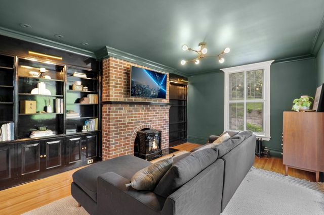 18150 Shavers Lane, Wayzata, MN 55391