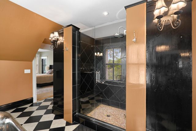 18150 Shavers Lane, Wayzata, MN 55391