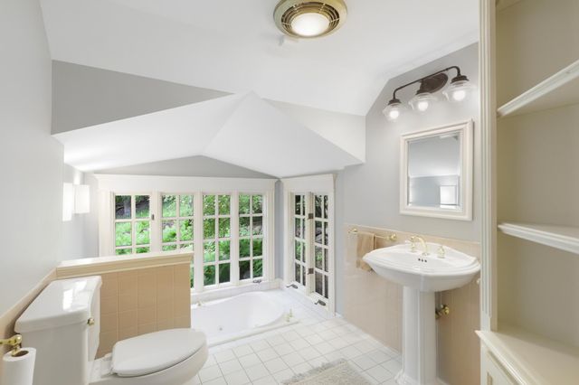18150 Shavers Lane, Wayzata, MN 55391
