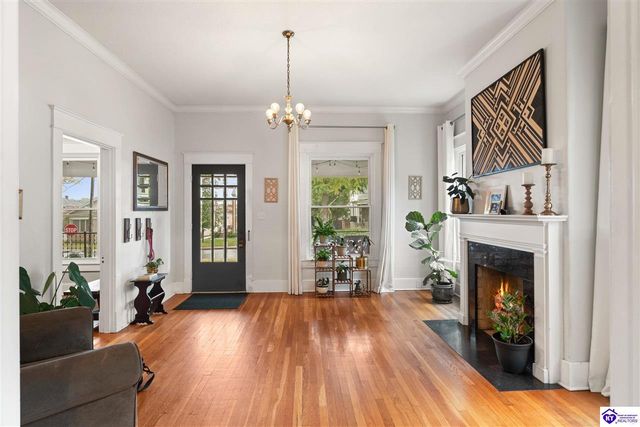 211 W Poplar Street, Elizabethtown, KY 42701