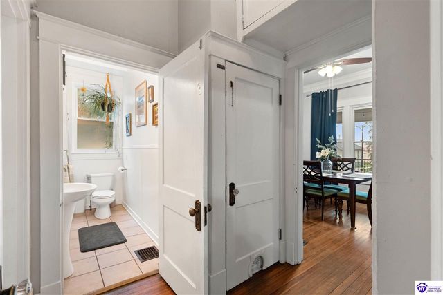 211 W Poplar Street, Elizabethtown, KY 42701