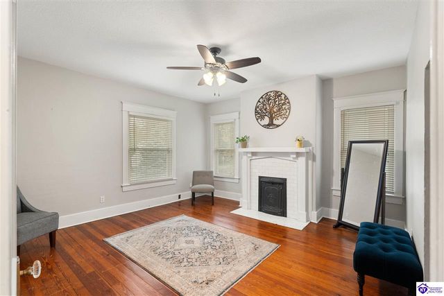 211 W Poplar Street, Elizabethtown, KY 42701