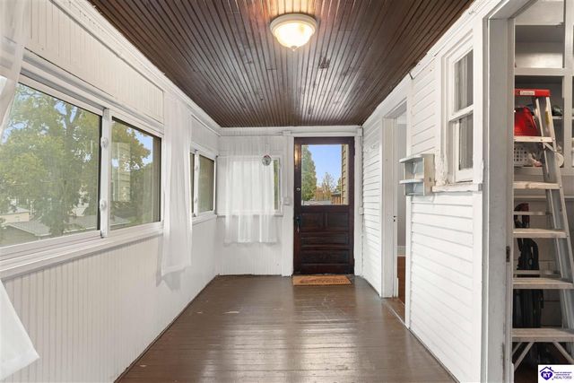 211 W Poplar Street, Elizabethtown, KY 42701