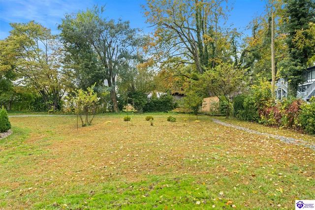 211 W Poplar Street, Elizabethtown, KY 42701