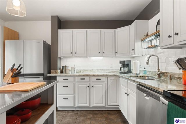 211 W Poplar Street, Elizabethtown, KY 42701