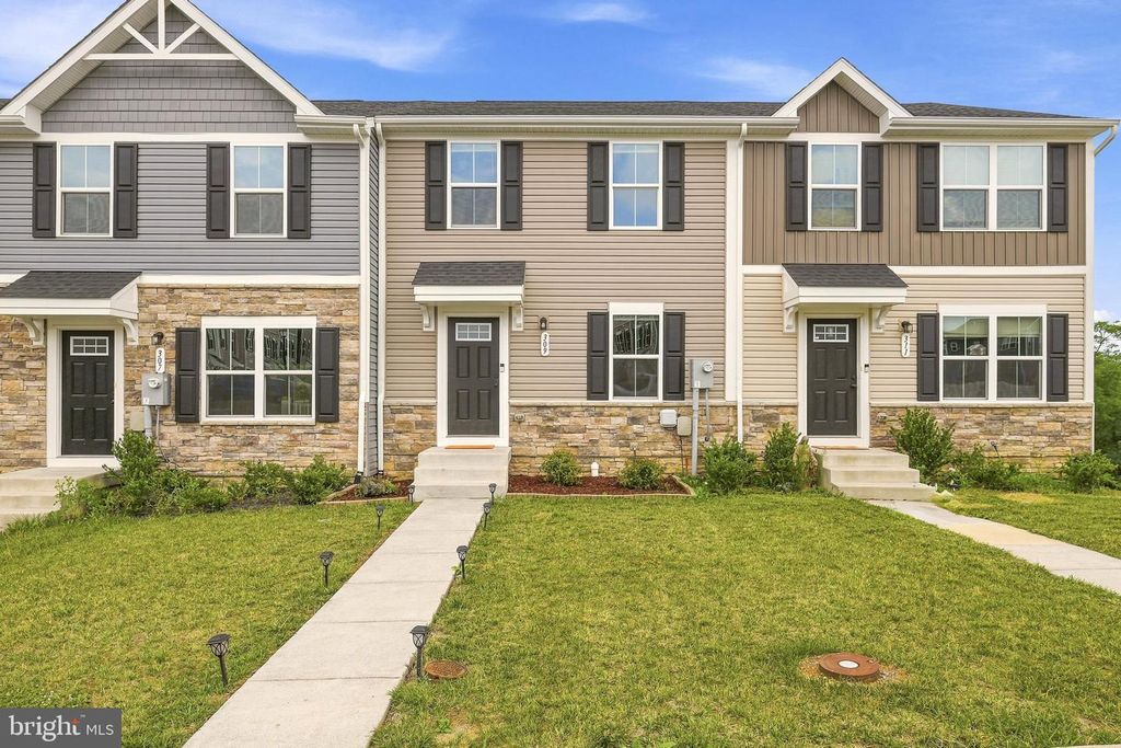 309 WILLIAMS STREET, Strasburg, VA 22657