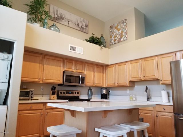 752 S Beck Avenue, Tempe, AZ 85281