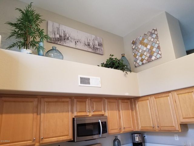 752 S Beck Avenue, Tempe, AZ 85281