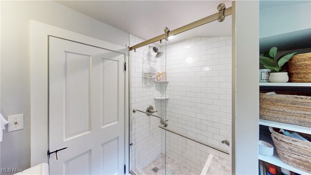 11865 Africa Acres Drive, Chesterland, OH 44026