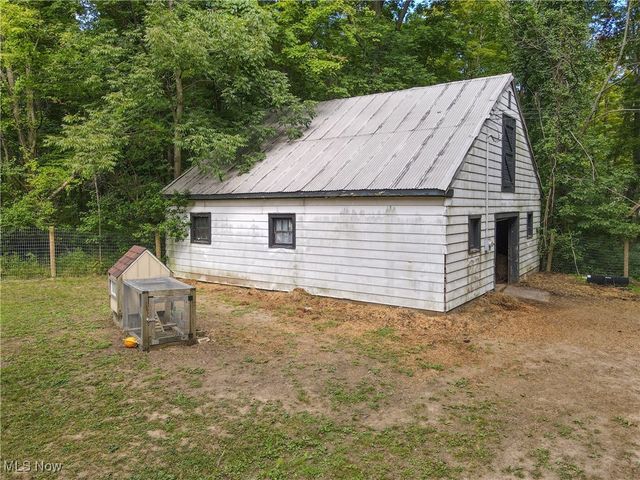 11865 Africa Acres Drive, Chesterland, OH 44026