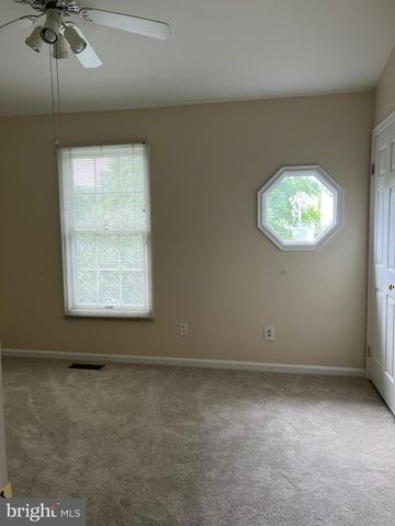 6556 SKYLEMAR TRL, Centreville, VA 20121