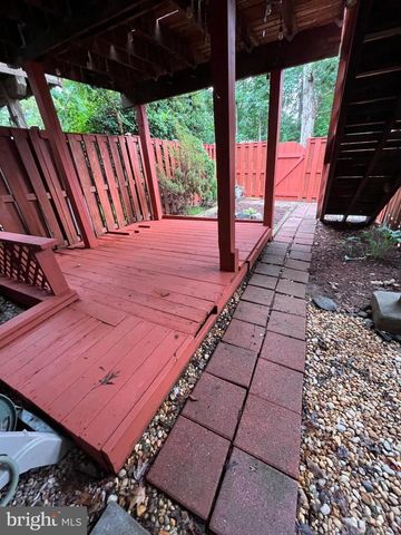 6556 SKYLEMAR TRL, Centreville, VA 20121