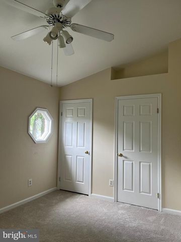 6556 SKYLEMAR TRL, Centreville, VA 20121